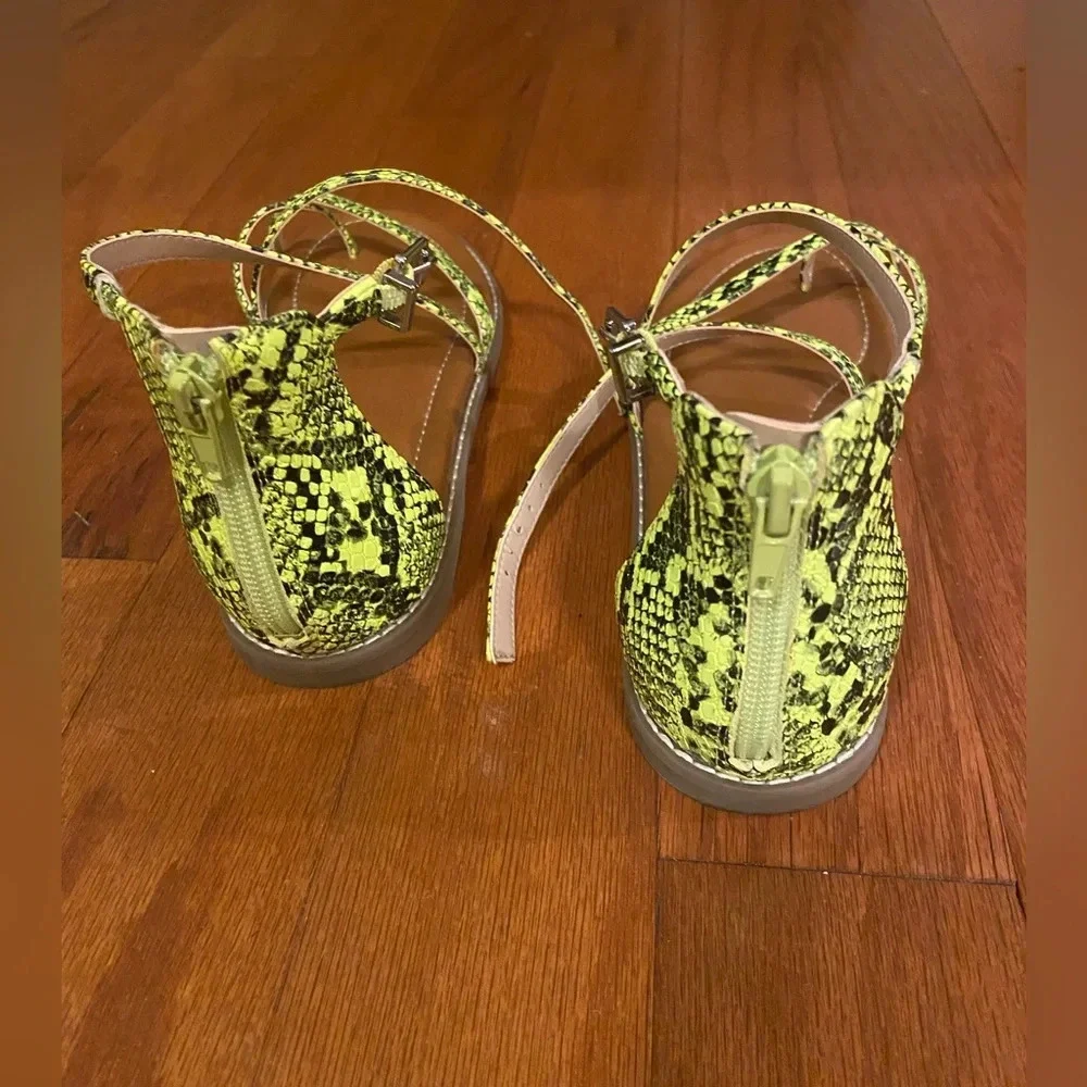 Barely worn sandals—like new!